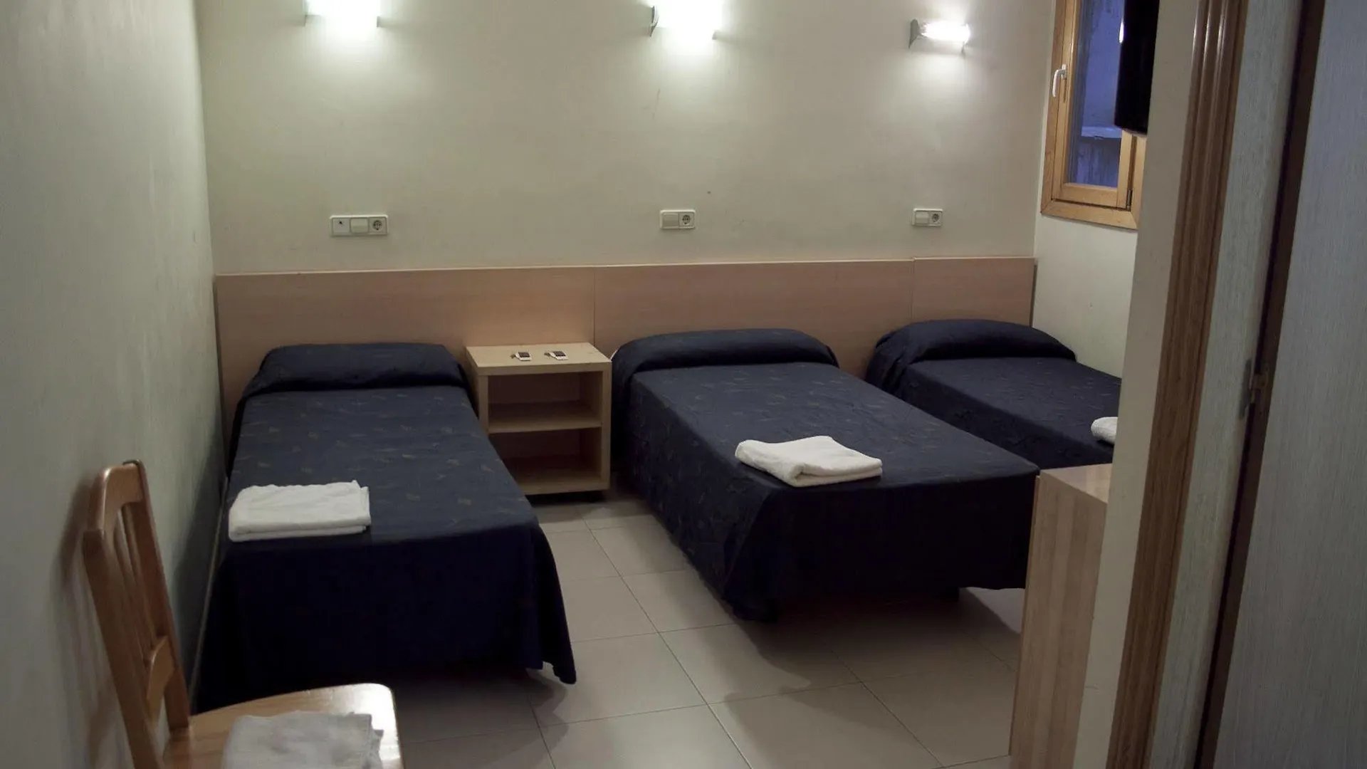 Hostal Abrevadero Barcellona 2*,