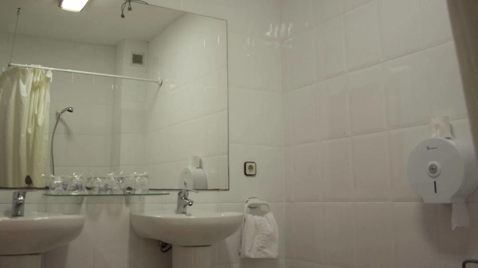 Affittacamere Hostal Abrevadero Barcellona