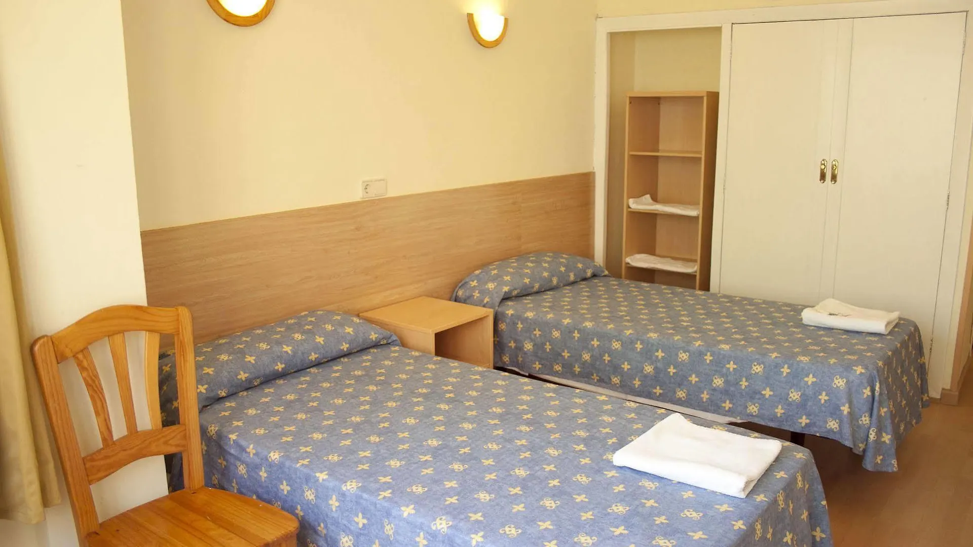 Hostal Abrevadero Barselona İspanya