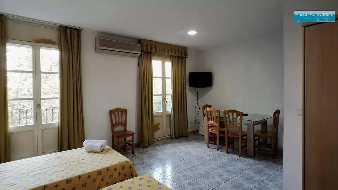 Hostal Abrevadero Barcellona Affittacamere